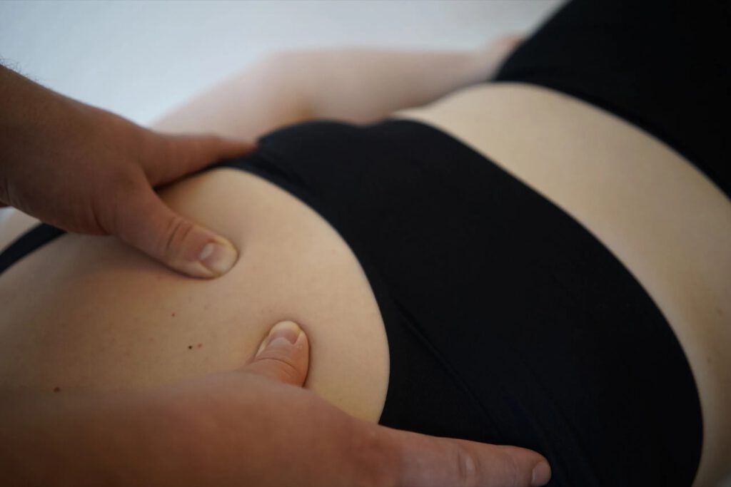 Osteopathische Behandlung des unteren Rueckens